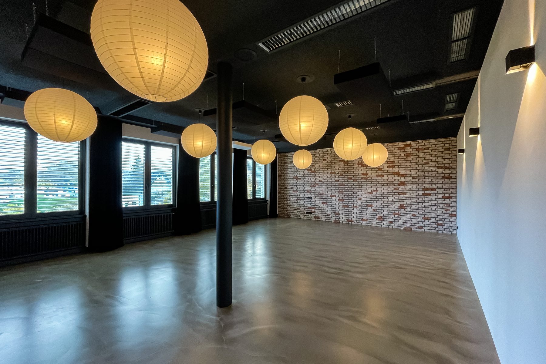 Studio 4